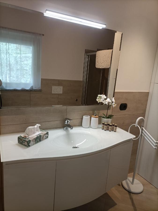 Casa Olive 2 Holiday home Oliveto Lario